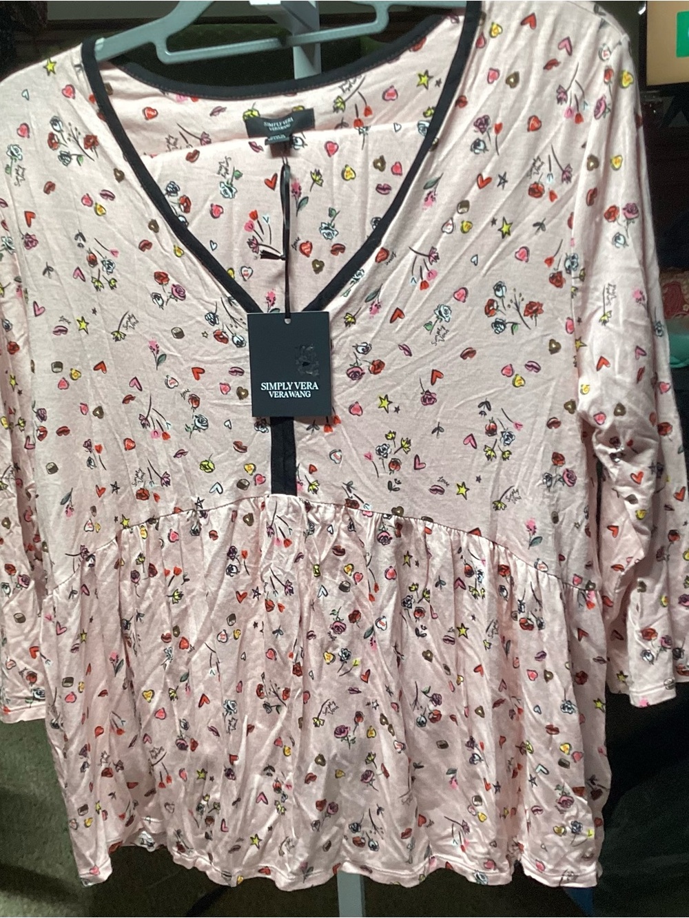 Simply Vera Vera Wang Pink Floral & Heart Print Peplum Top with Black Trim
